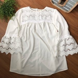 Andree🌷 Lace Blouse🌷 NWOT!